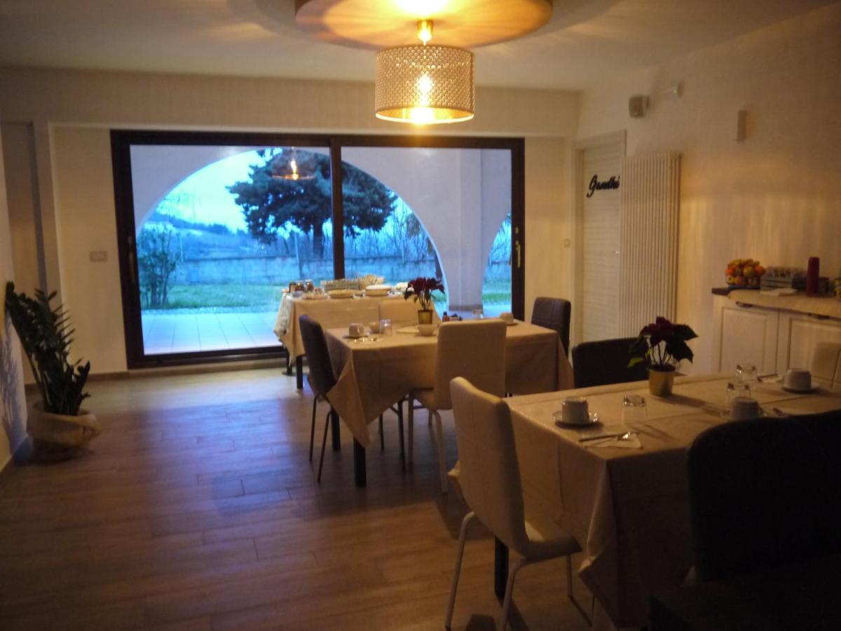 "Cara Pace" In Collina Per Famiglie Bed and Breakfast Montefiore Conca Exteriör bild