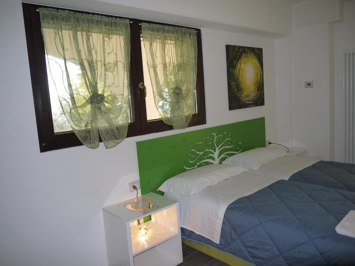 "Cara Pace" In Collina Per Famiglie Bed and Breakfast Montefiore Conca Exteriör bild