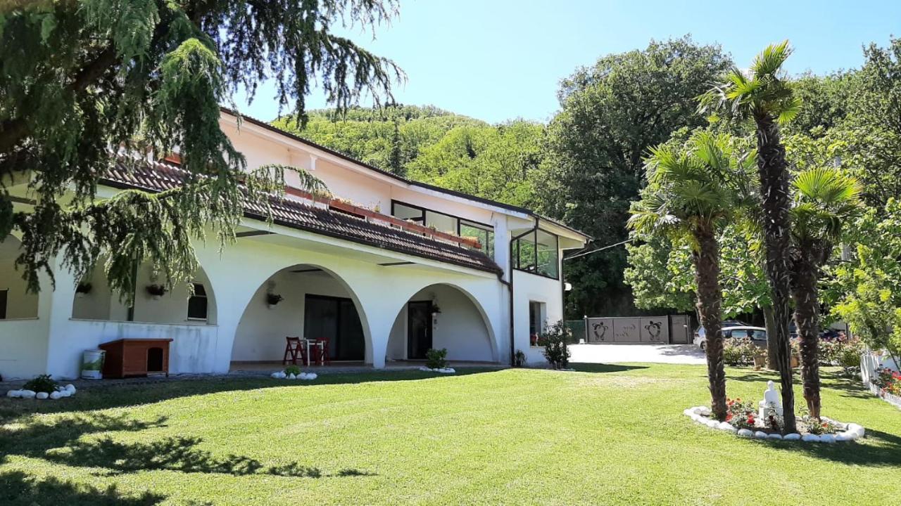 "Cara Pace" In Collina Per Famiglie Bed and Breakfast Montefiore Conca Exteriör bild
